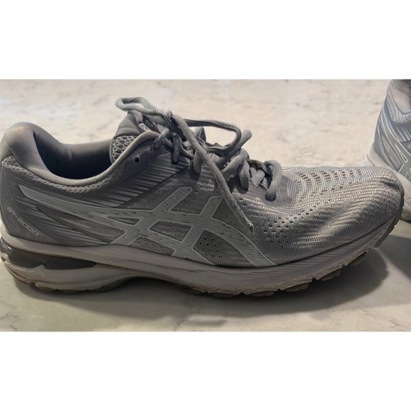 Womens ASICS GT -2000 Size‎ 11 - Picture 2 of 3